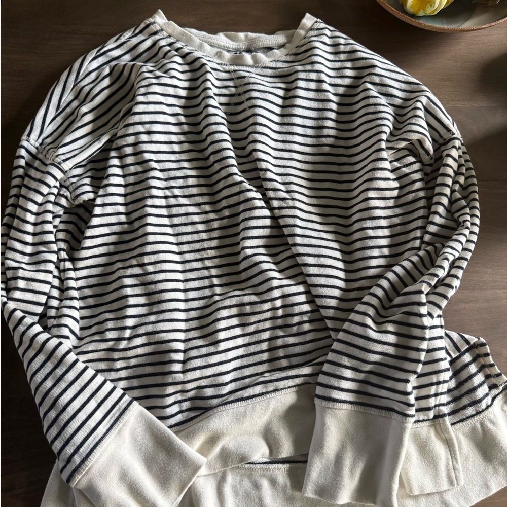 Sweaty Betty Black and navy Striped Long line Sleeve Top